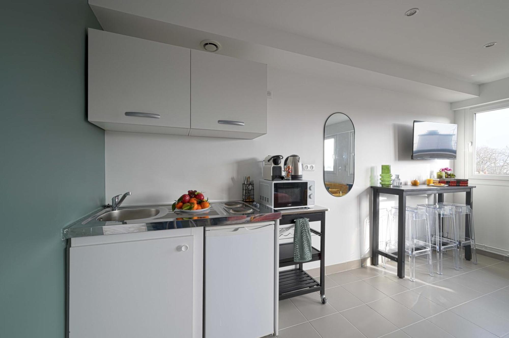 Modern Bright Apartment In Appart'Hotel Saint-Maur-des-Fossés エクステリア 写真