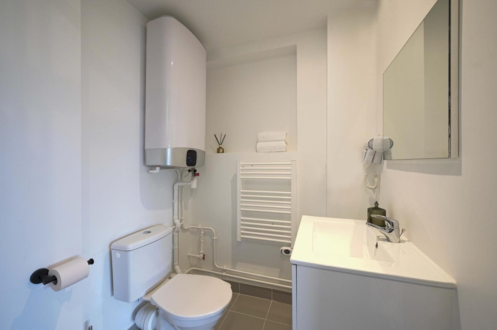 Modern Bright Apartment In Appart'Hotel Saint-Maur-des-Fossés エクステリア 写真