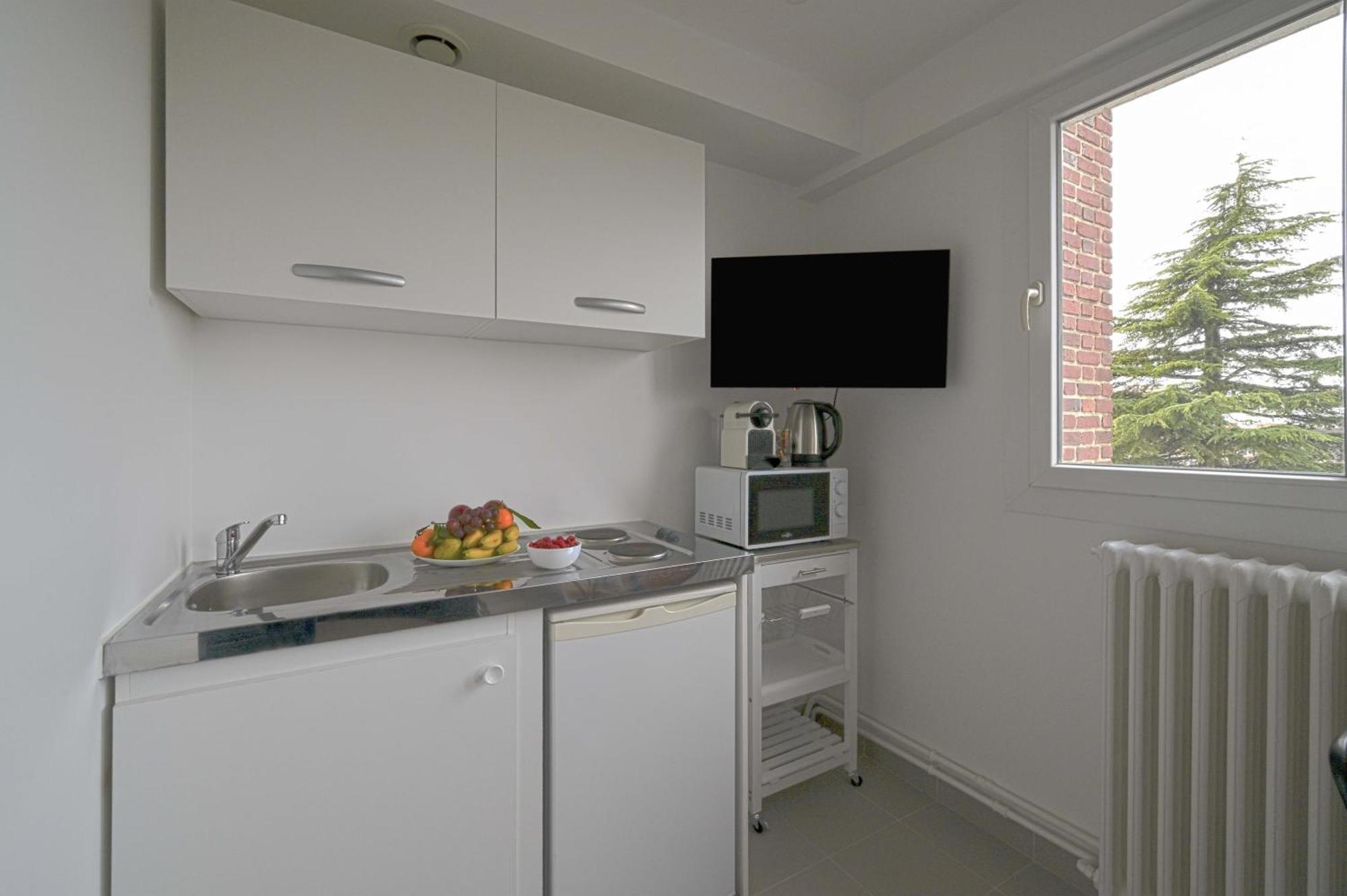 Modern Bright Apartment In Appart'Hotel Saint-Maur-des-Fossés エクステリア 写真