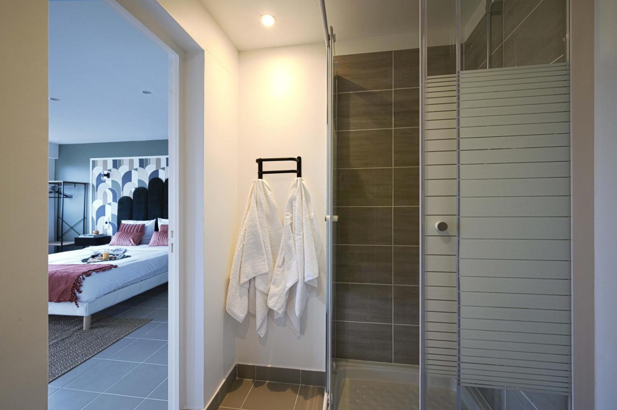 Modern Bright Apartment In Appart'Hotel Saint-Maur-des-Fossés エクステリア 写真